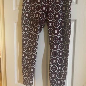Crown and Ivy leggings from Belk. Never worn. Size Large